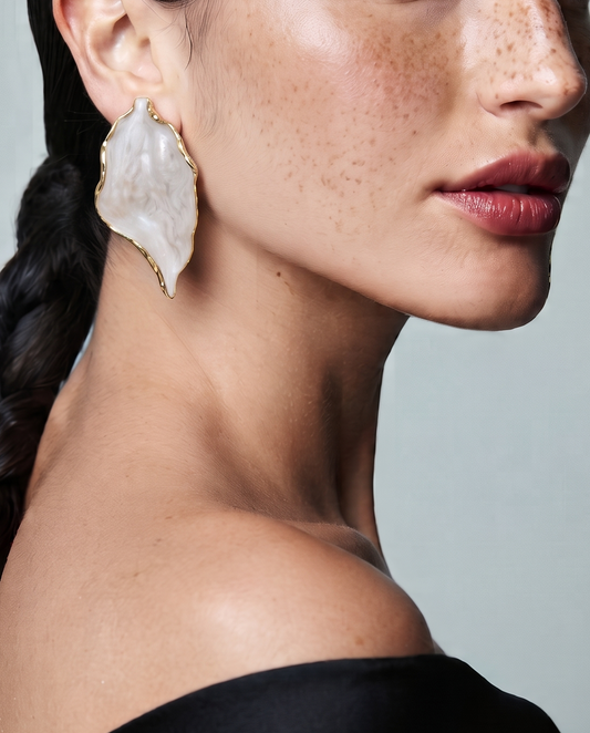 Neve White Sculptural Earrings